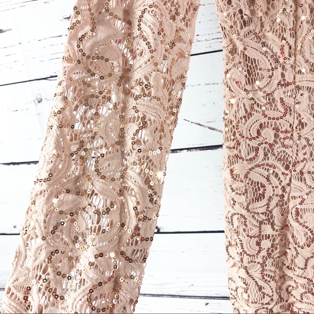 💰SOLD💰Marina long sleeve lace gown - Picture 7 of 8